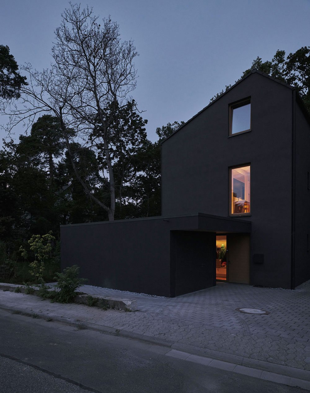 Schwarzes Haus — Marc Flick